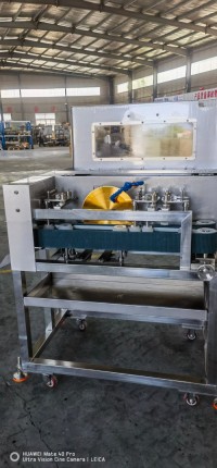 Fully automatic horizontal fish back opening machine, commercial fish head and body cutting machine, half pig waist spl