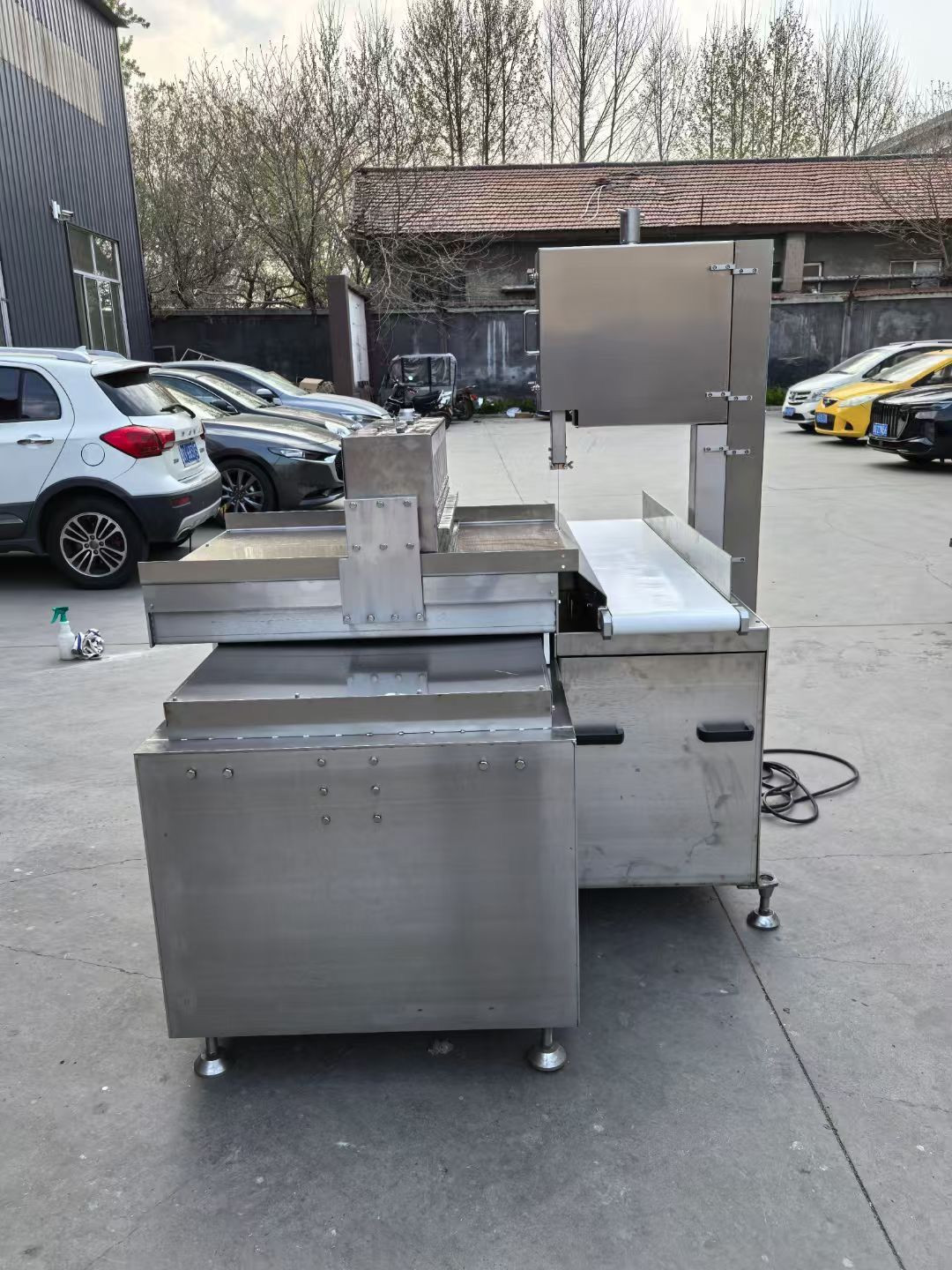 Fully automatic bone saw machine, cowboy bone safety bone saw machine, large-scale factory commercial multifunctional b