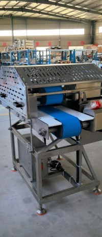 Fresh chicken breast horizontal slicer, spine and waist layering and slicing machine, chicken cutlet