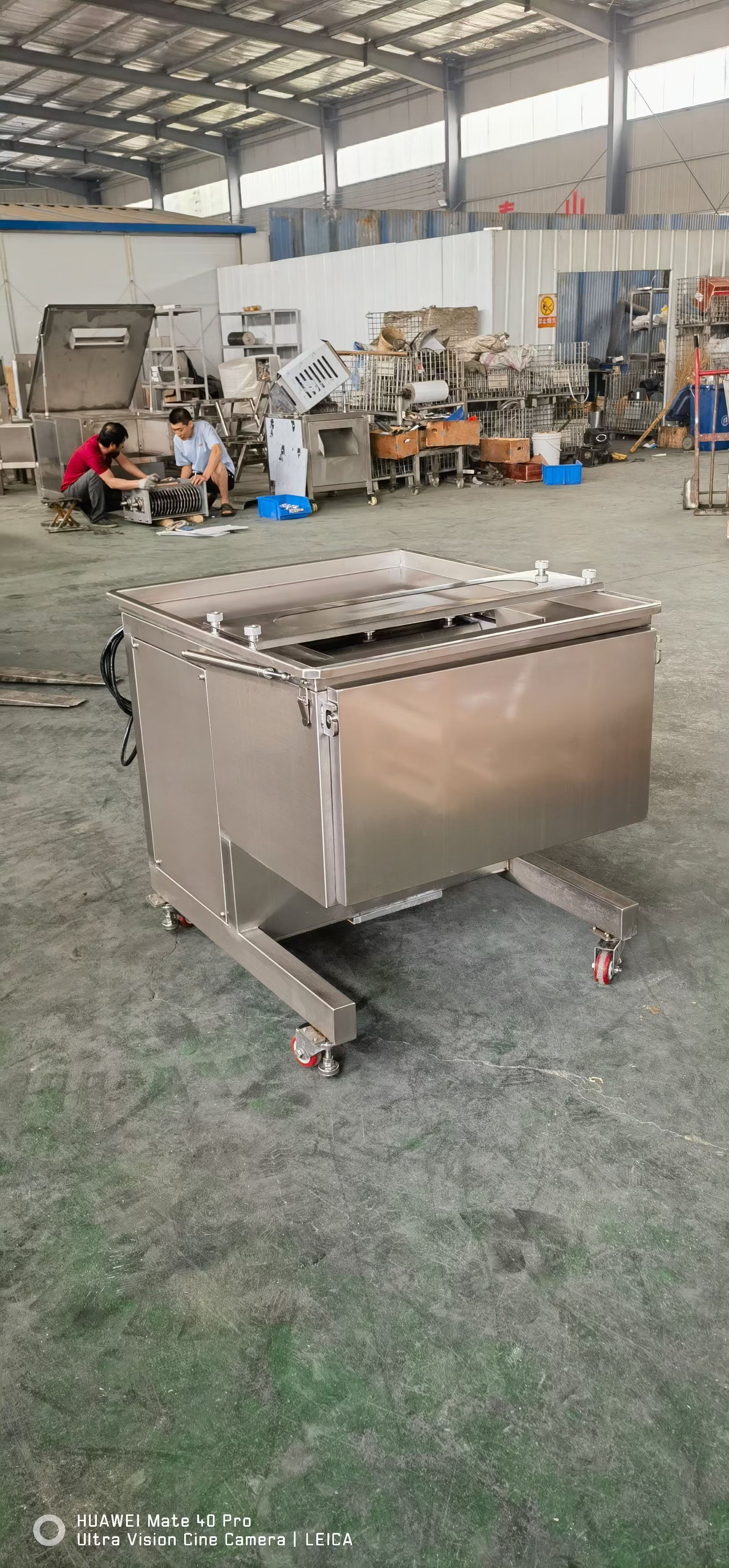 Commercial heavy-duty fresh meatrib cutting machine, fully automatic dragon bone, meat hoof, goose and sheep bone cutti