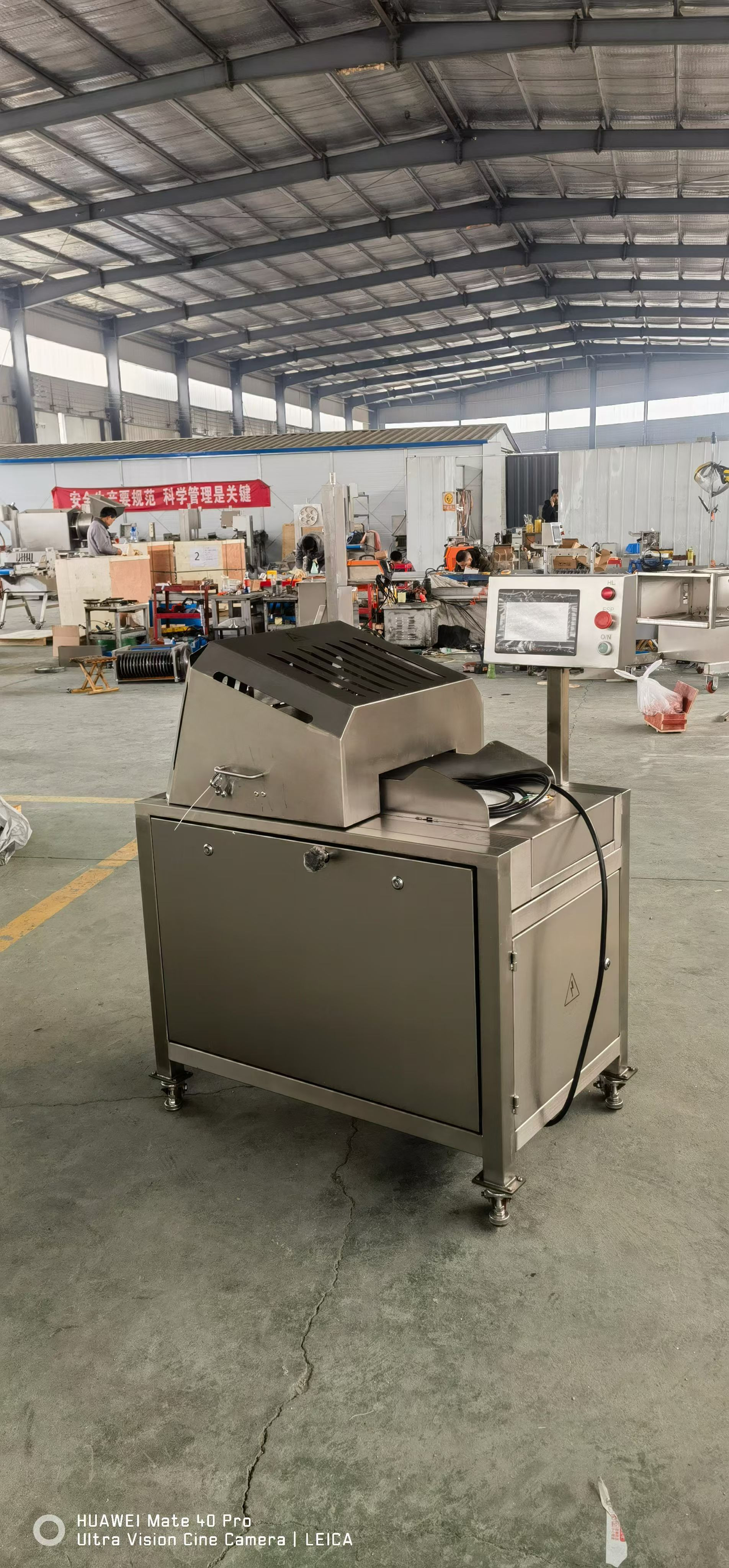 Fully automatic CNC chopping machine, multifunctional frozen meat cutting machine, chicken, duck, goose, fish and meat