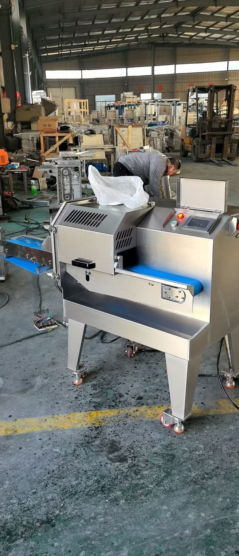 Mature meat slicer, commercial fully automatic cooked beef and bacon slicer, electric cooked plum and vegetable braised