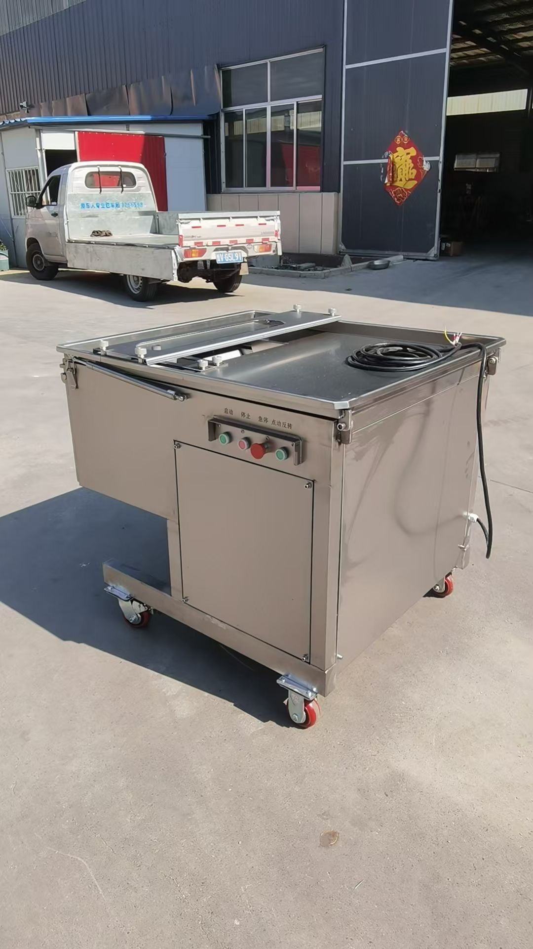 Commercial heavy-duty fresh meatrib cutting machine, fully automatic dragon bone, meat hoof, goose and sheep bone cutti