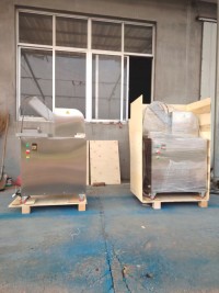 Coconut Splitting Machine, Coconut Splitting Machine, Coconut Water Dispensing Machine, Coconut Splitting Machine, Desk