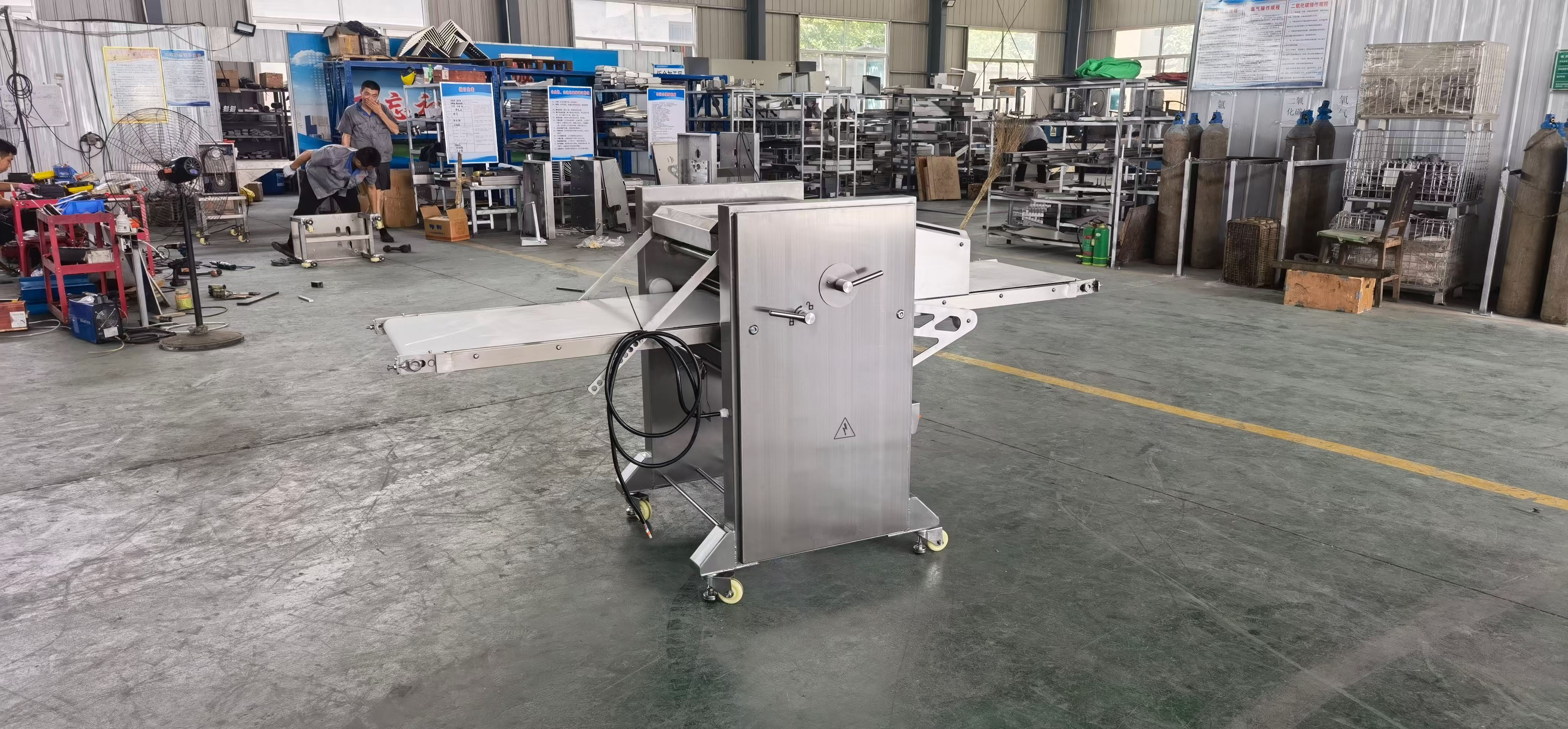 Fully automatic fresh meat skinning machine, large-scale meat skinning machine