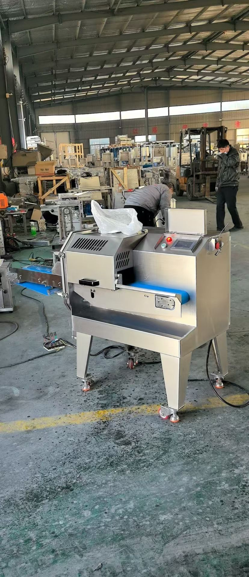 Mature meat slicer, commercial fully automatic cooked beef and bacon slicer, electric cooked plum and vegetable braised